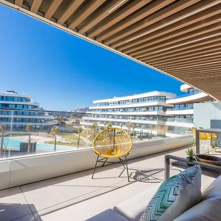 Vivi Homes - Bambu Pool, Gym, Sauna & * Torremolinos