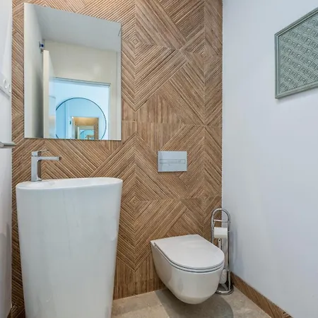 Appartement Vivi Homes - Bambu Pool, Gym, Sauna & *