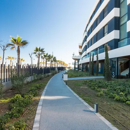 Appartement Vivi Homes - Bambu Pool, Gym, Sauna &