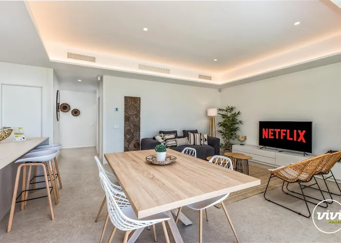 Vivi Homes - Bambu Pool, Gym, Sauna & *