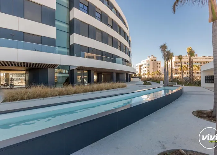 Vivi Homes - Bambu Pool, Gym, Sauna & *