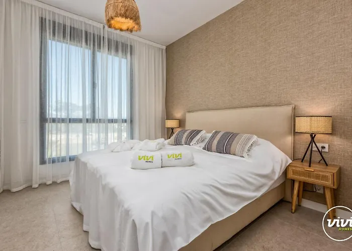 Vivi Homes - Bambu Pool, Gym, Sauna &