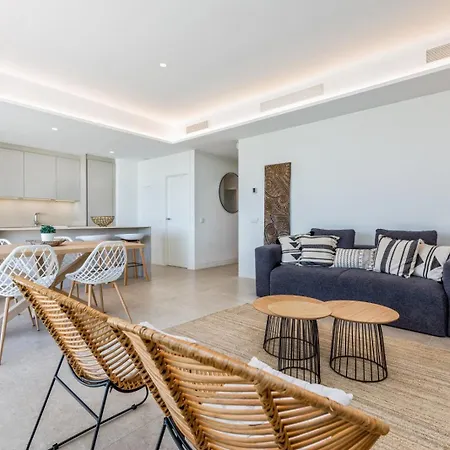 Vivi Homes - Bambu Pool, Gym, Sauna & Apartment Torremolinos