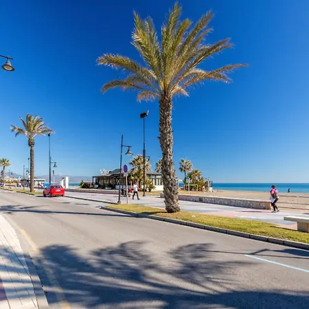 Vivi Homes - Bambu Pool, Gym, Sauna & Torremolinos