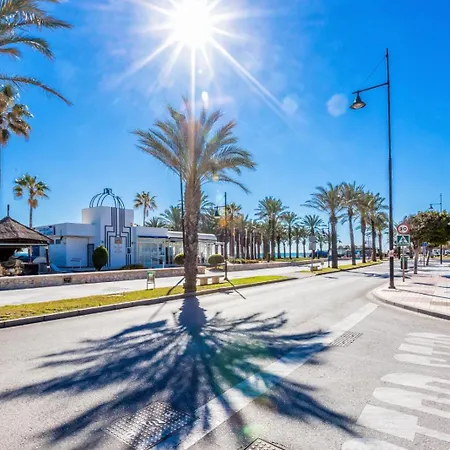 Vivi Homes - Bambu Pool, Gym, Sauna & Torremolinos