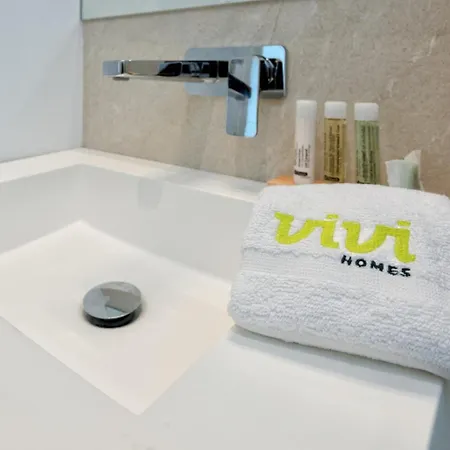 Apartment Vivi Homes - Bambu Pool, Gym, Sauna & *